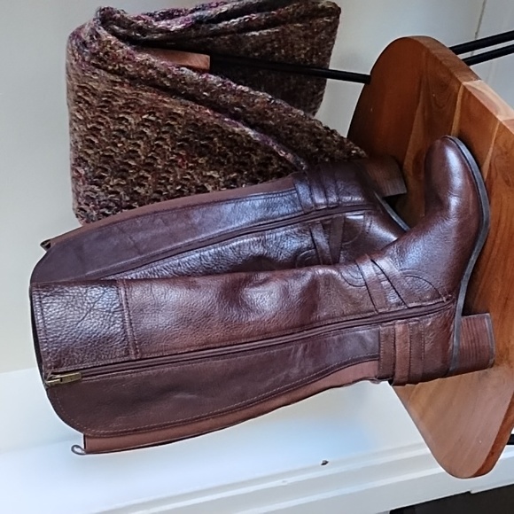 Marc Fisher brown tall leather boots with buckle detail size 8 1/2 - Picture 4 of 15